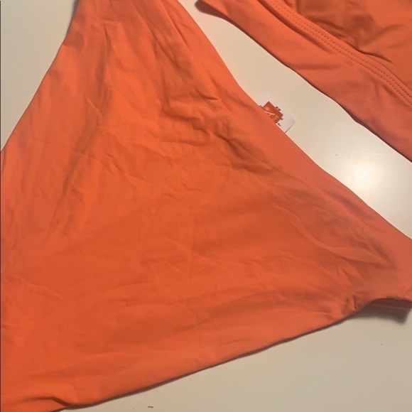 Becca bikini sm p top med bottoms - Picture 6 of 7